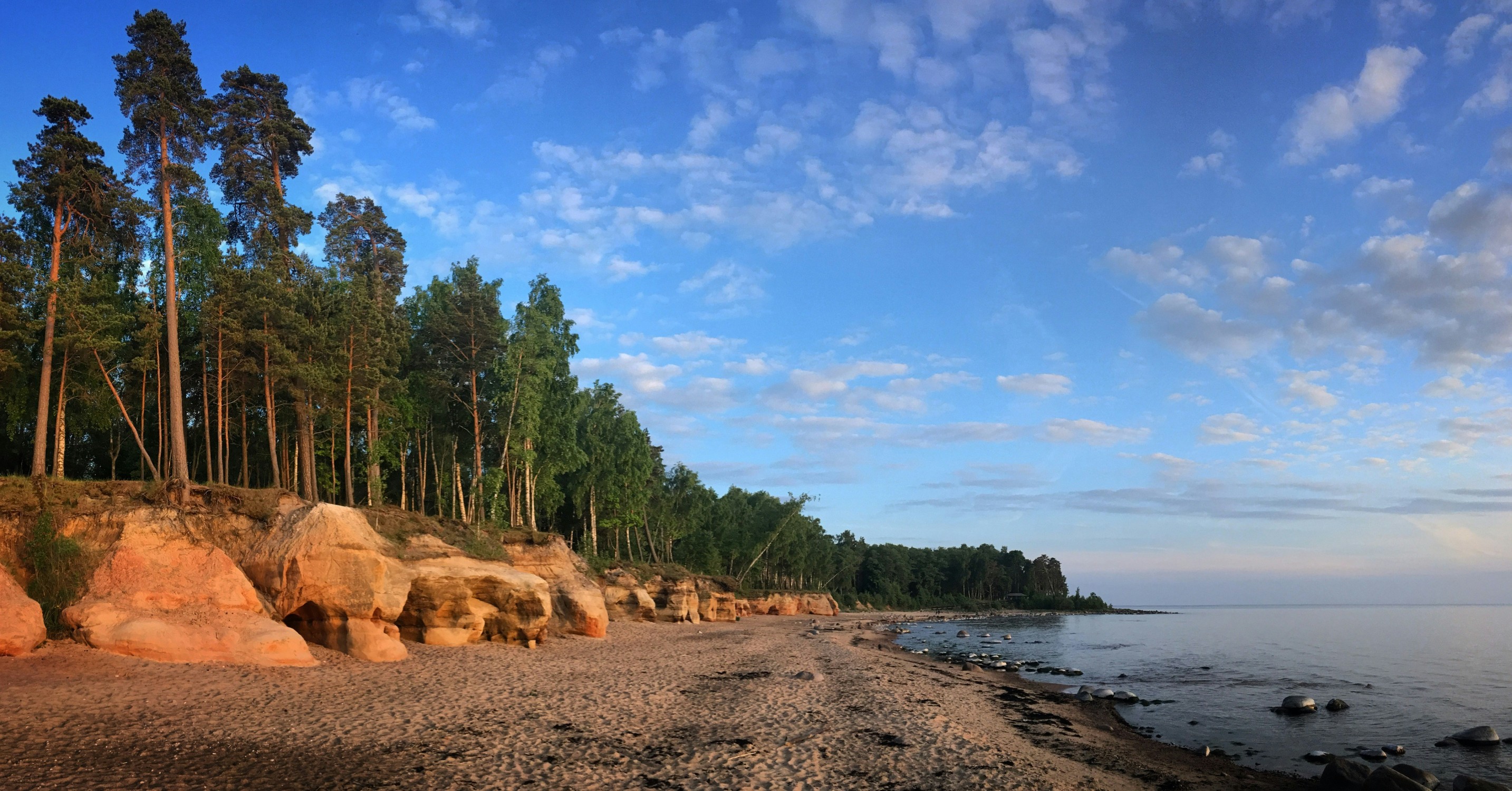 Dažādi